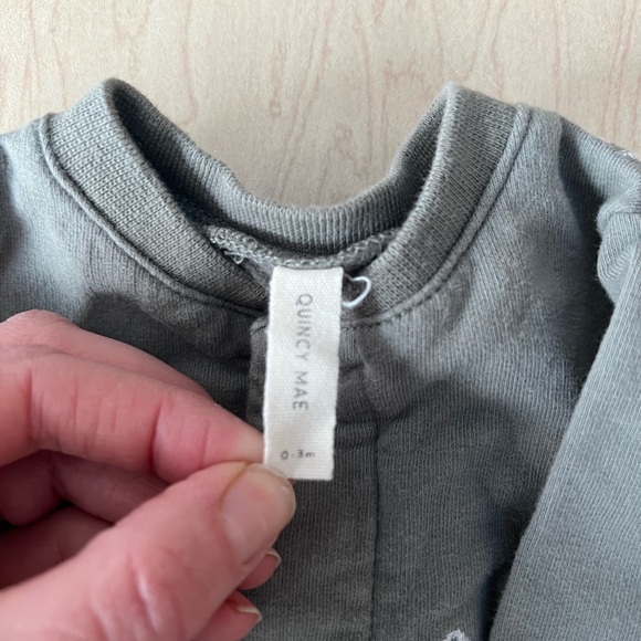 Quincy Mae 0-3 Months Tree Print Long Sleeve Onesie - Picture 3 of 3